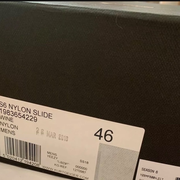 Yeezy Season 6 Nylon Slides main image 9